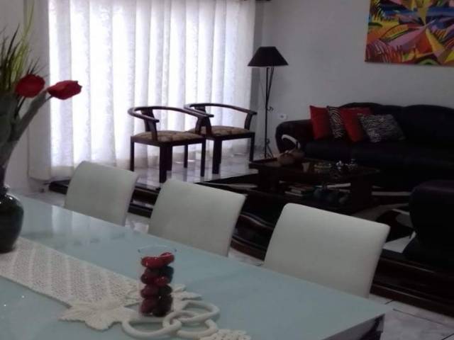 #8 - Casa para Venda em Paranavaí - PR - 2