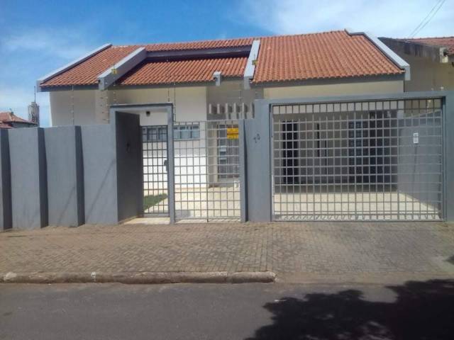 #8 - Casa para Venda em Paranavaí - PR - 1