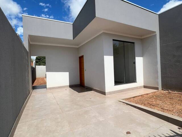 #44 - Casa para Venda em Paranavaí - PR - 1