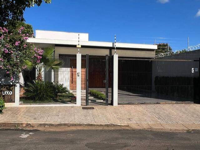 #95 - Casa para Venda em Paranavaí - PR - 2