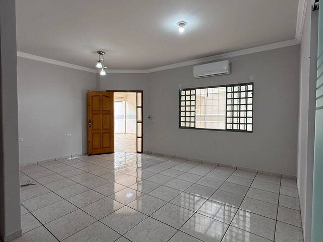 Casa para Locação em Paranavaí - 4