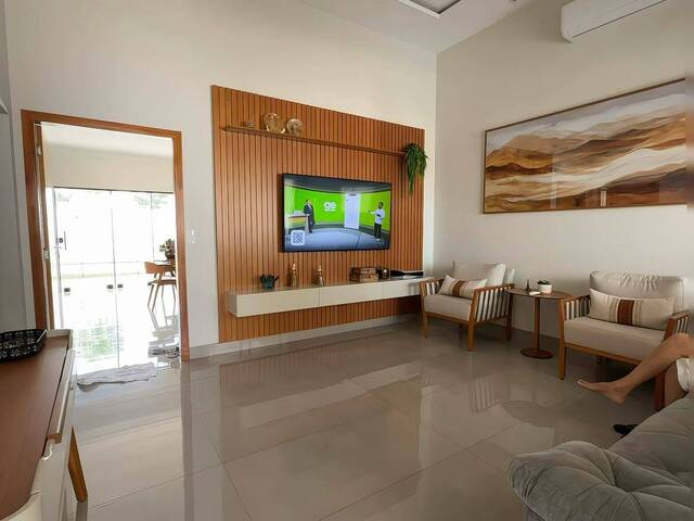 #100 - Casa para Locação em Paranavaí - PR