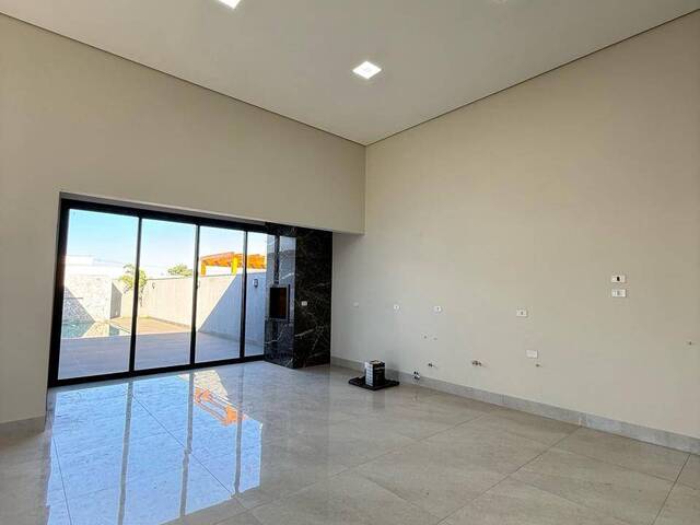 Casa para Venda em Paranavaí - 4