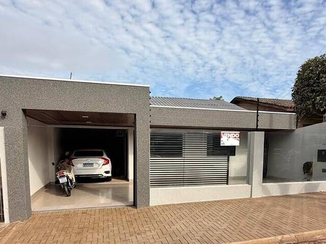 #140 - Casa para Venda em Paranavaí - PR - 2