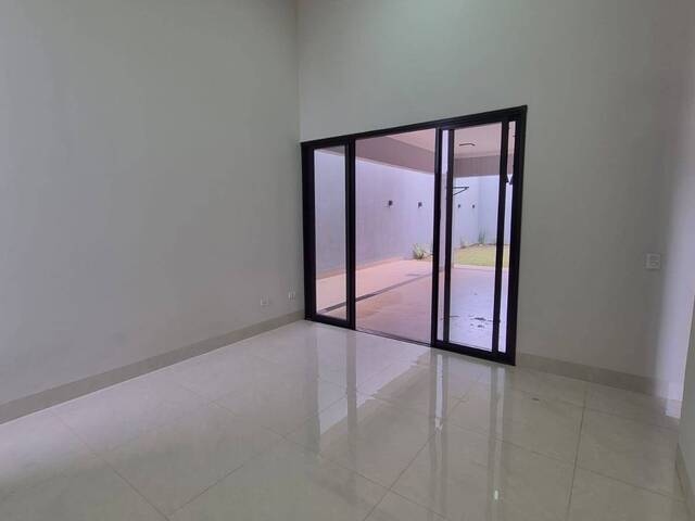#146 - Casa para Locação em Paranavaí - PR - 2